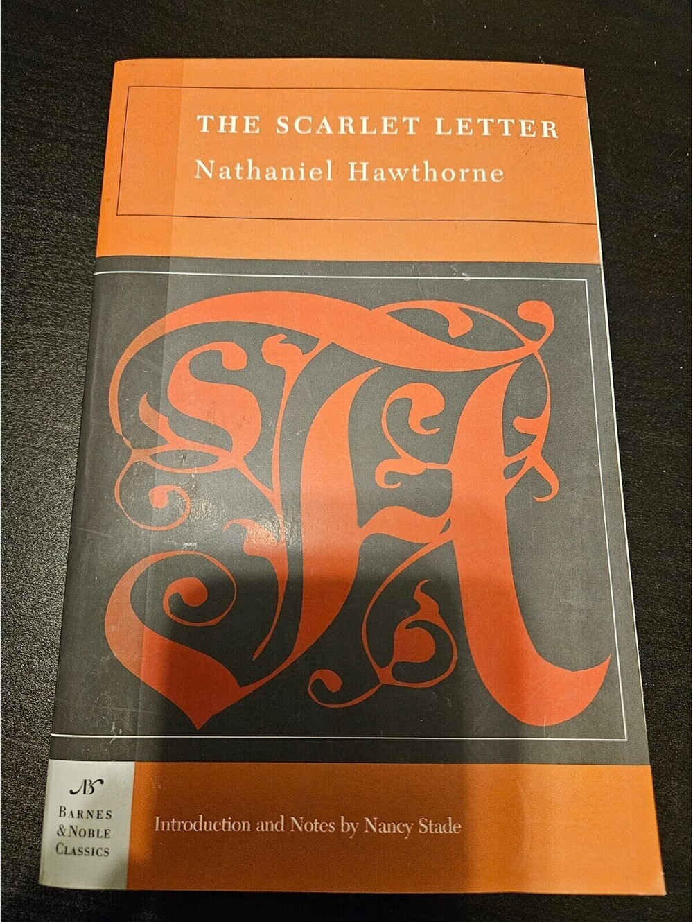 The Scarlet Letter (Barnes & Noble Classics) - Paperback - Like New